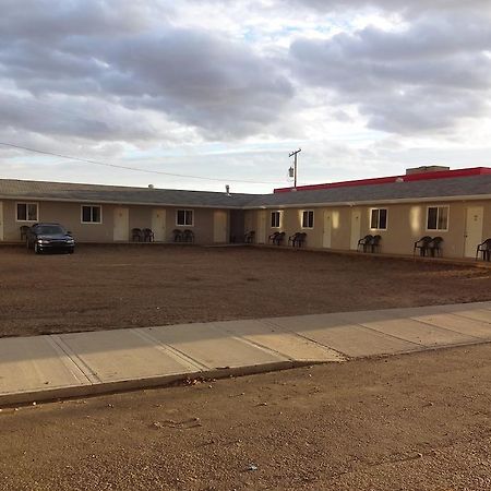 King'S Hotel & Motel By Elevate Rooms Shaunavon エクステリア 写真