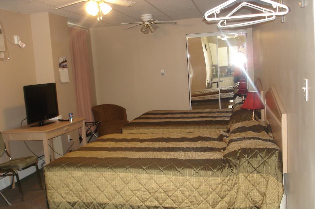 King'S Hotel & Motel By Elevate Rooms Shaunavon エクステリア 写真
